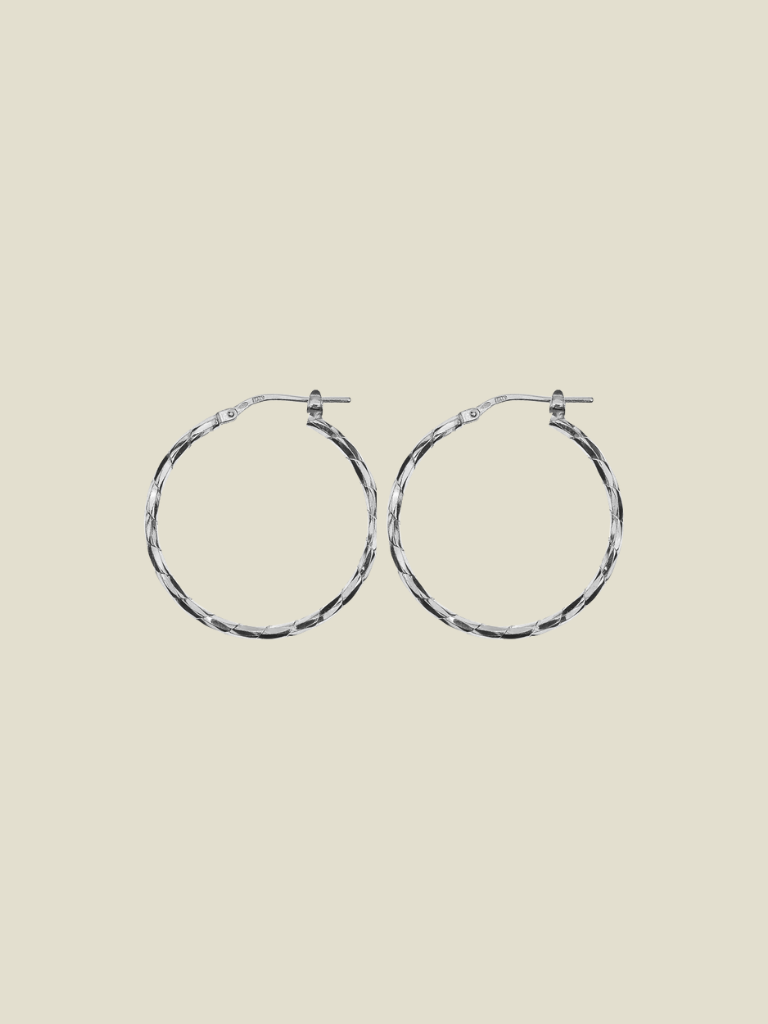^_^  Earring Shimmering Hoop Medium Silver – Make My Day