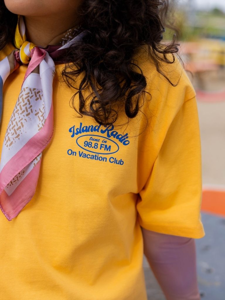 Tshirt Island Radio Yellow