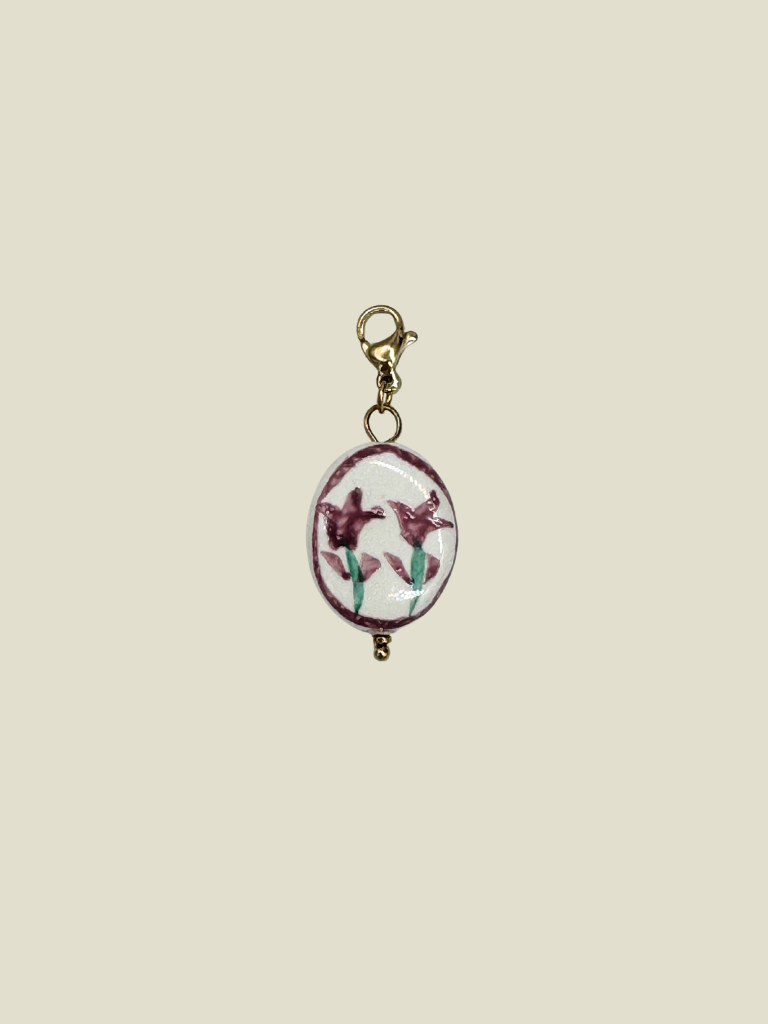 Pendant Vintage White Violet Flowers