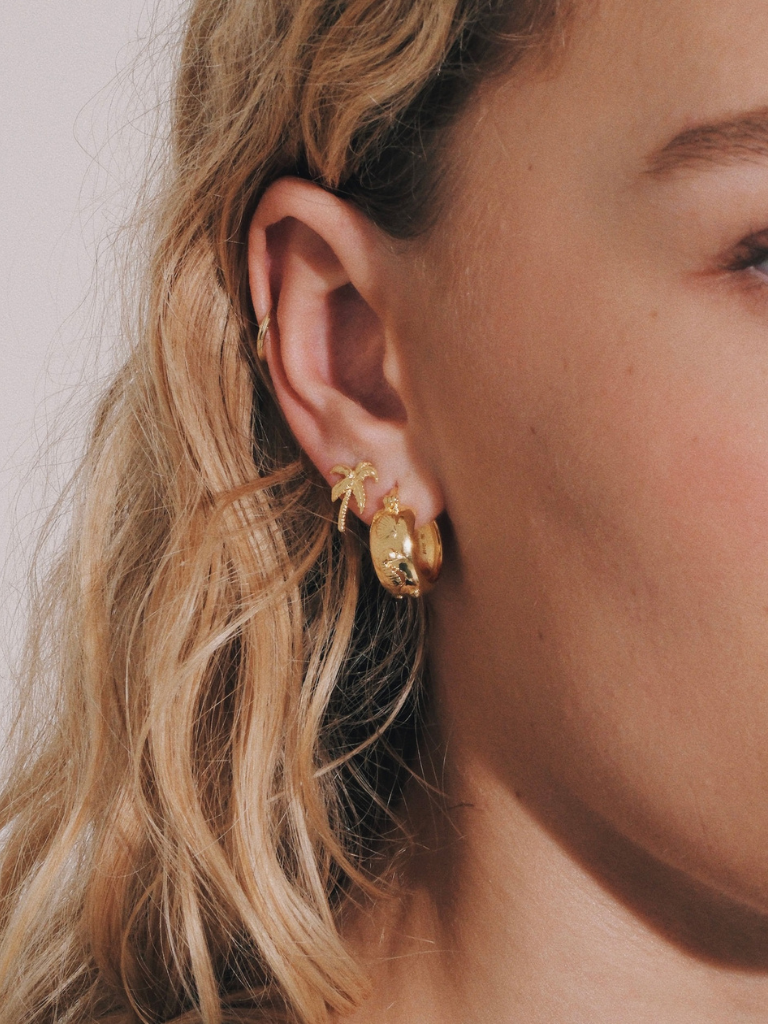 Hoop Earring Sable Gold