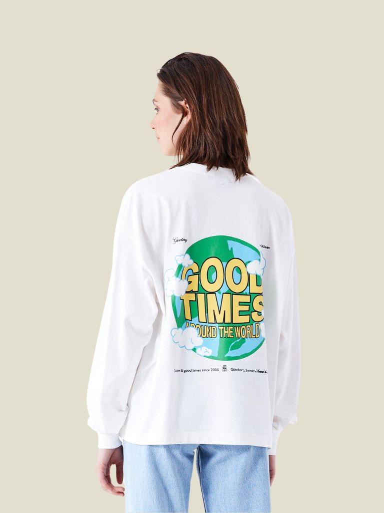 Lily Longsleeve Off White World