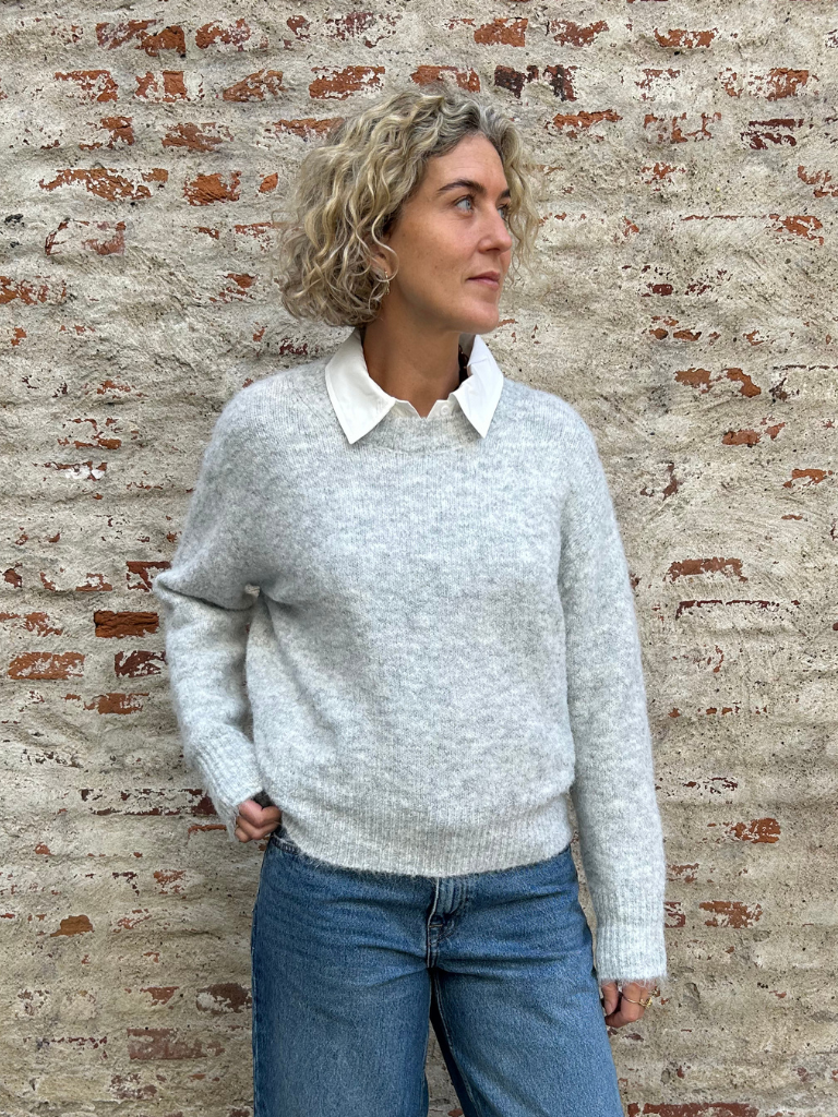 Pull Silke Grey