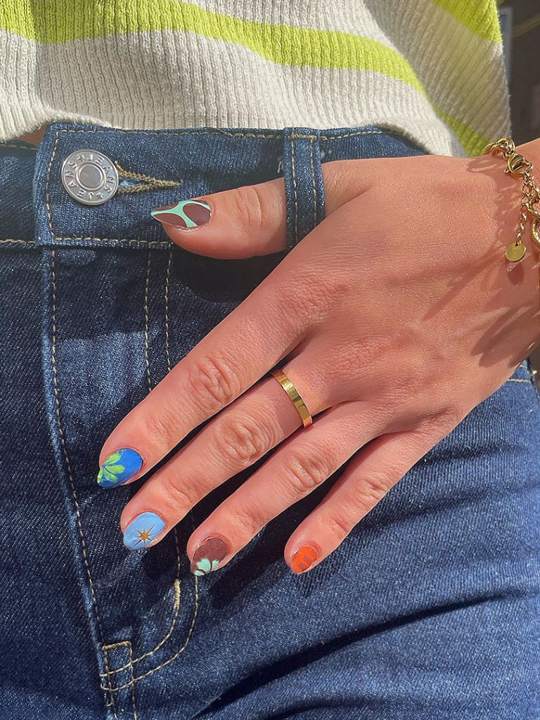 Nail Design Celestial Glow