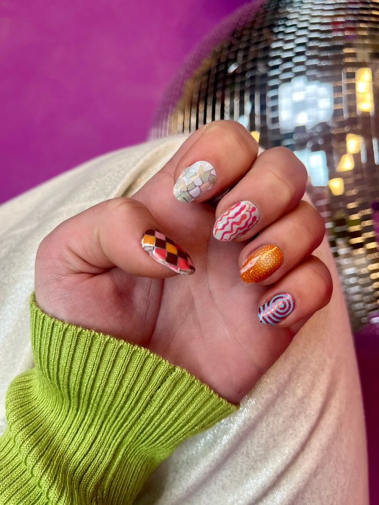 Nail Design Starry Splash