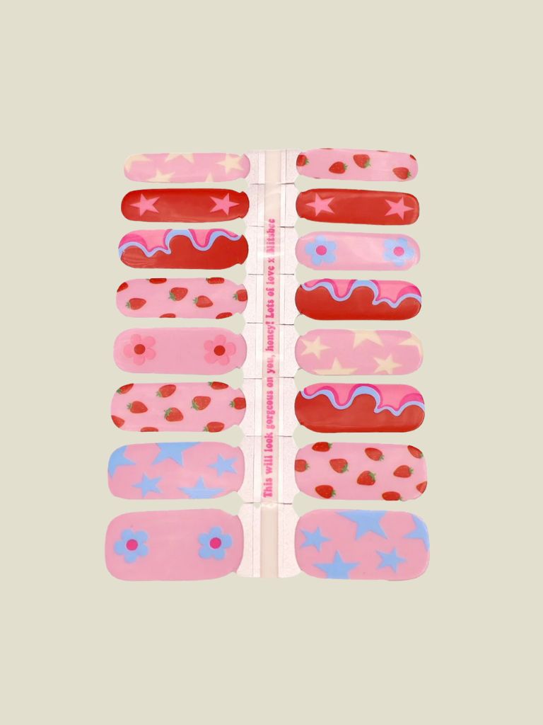 Nail Design Strawberry Spark