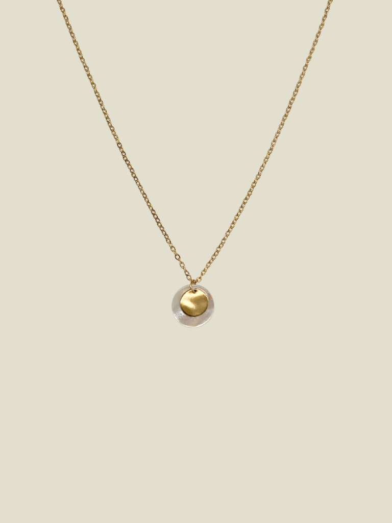 Necklace Small Pearl And Gold Round
