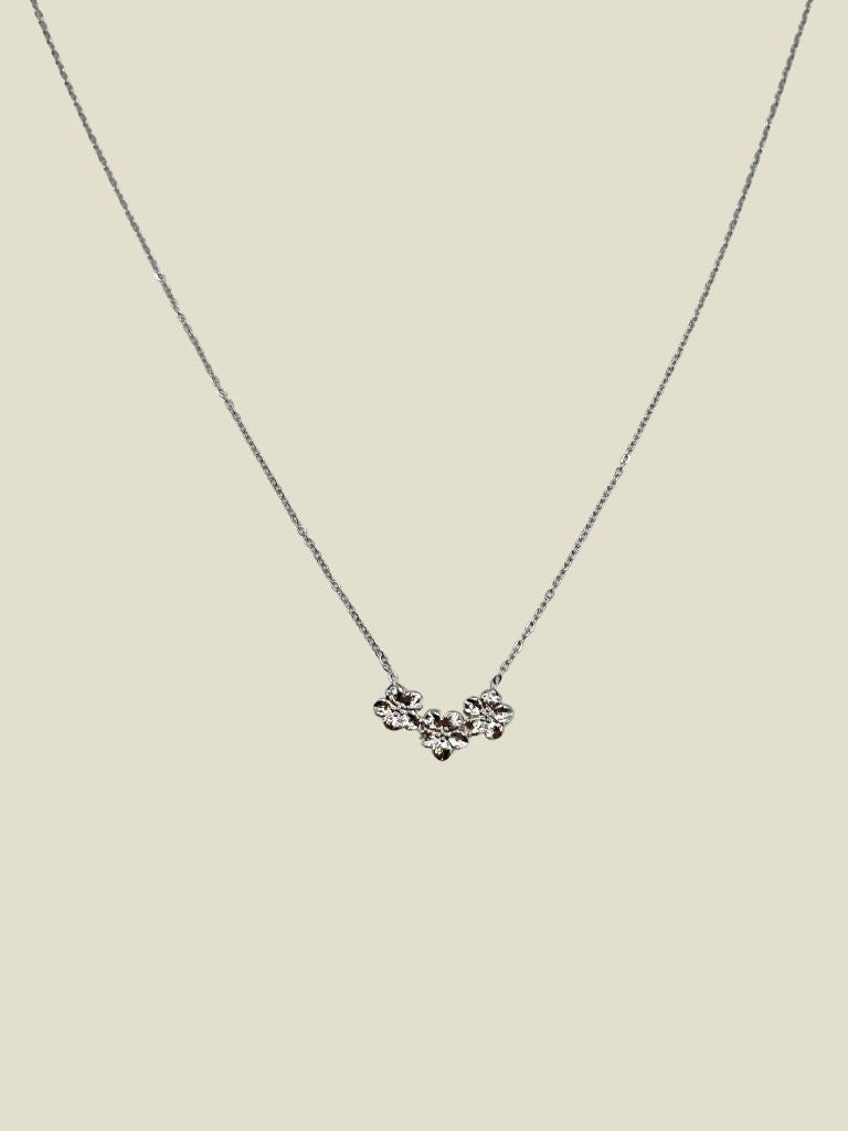 Necklace Tiny Flower Trio Silver