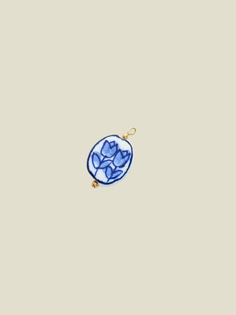 Pendant White Oval With Blue Flowers