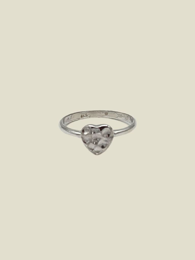 Ring Hammered Heart Silver