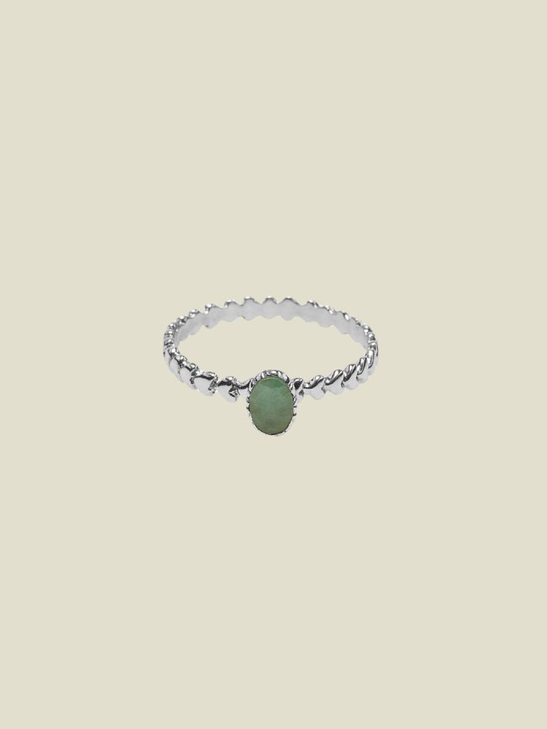 Ring Oval Green Heart Band Silver