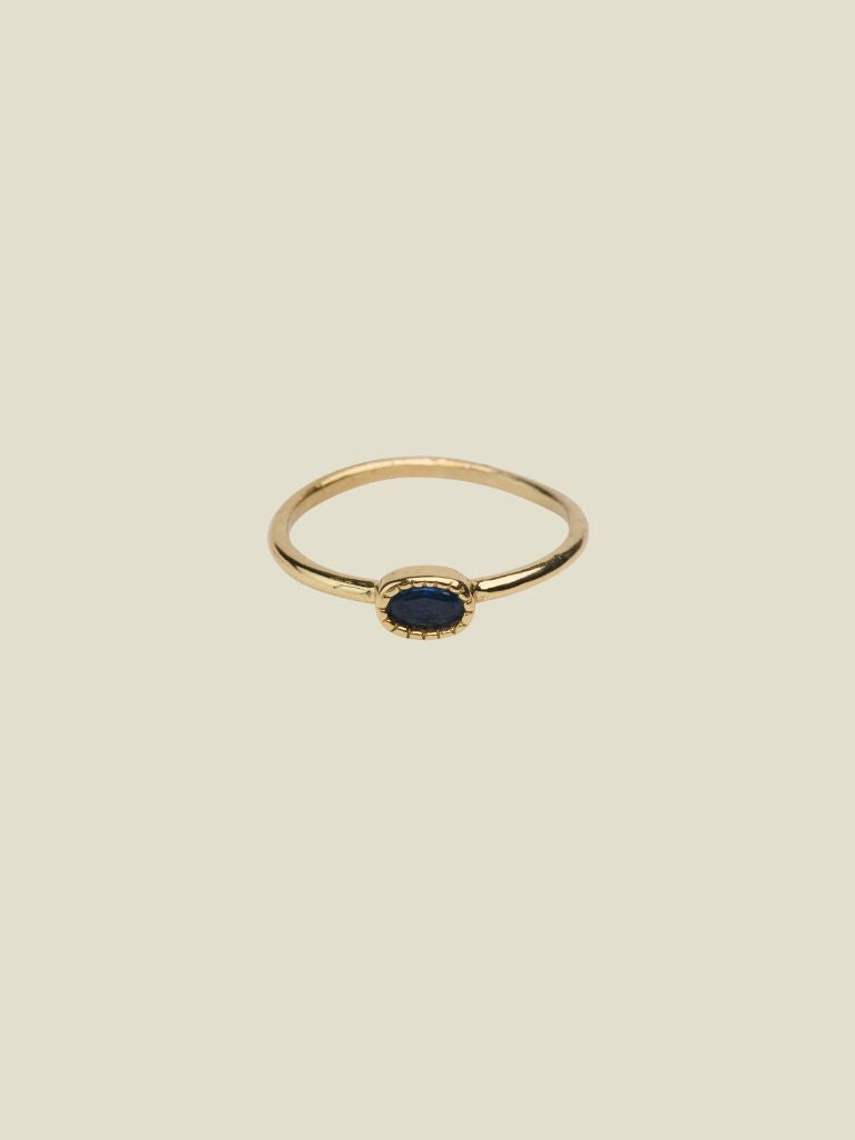 Ring Side Blue Oval Gold