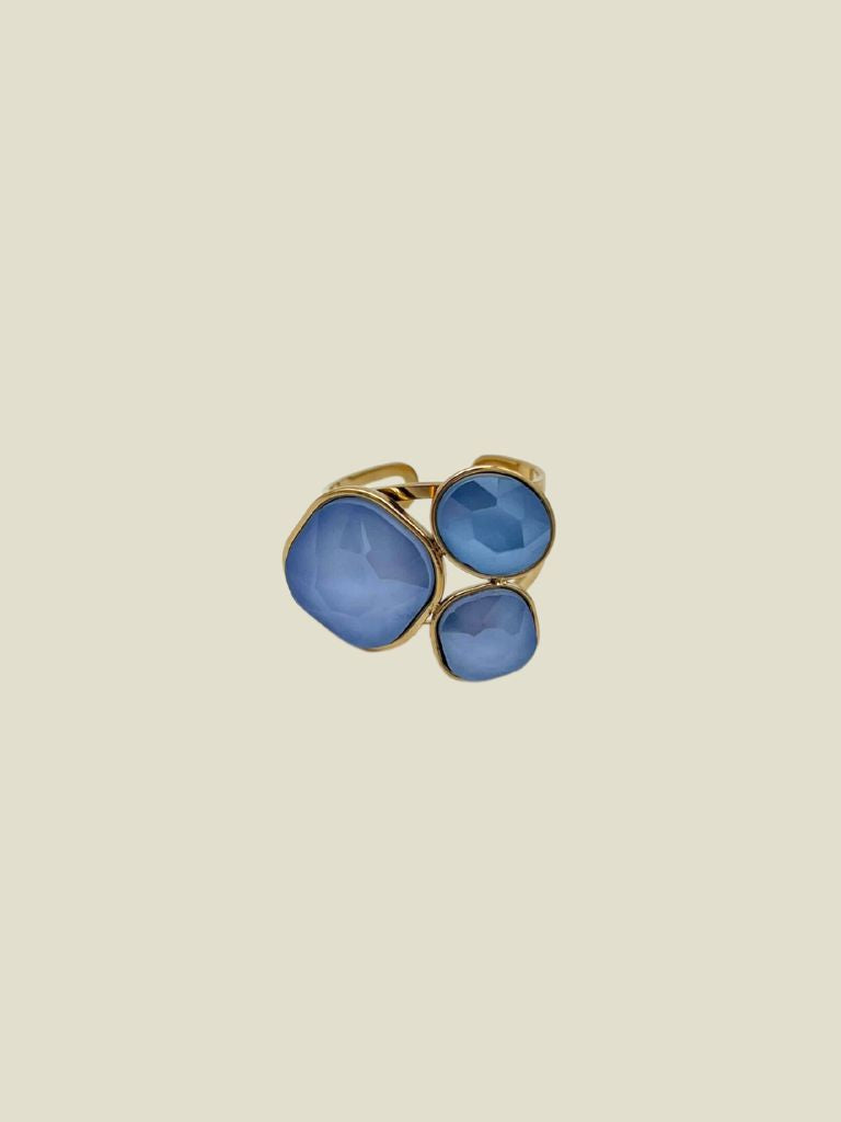 Ring Three Blue Stones Gold