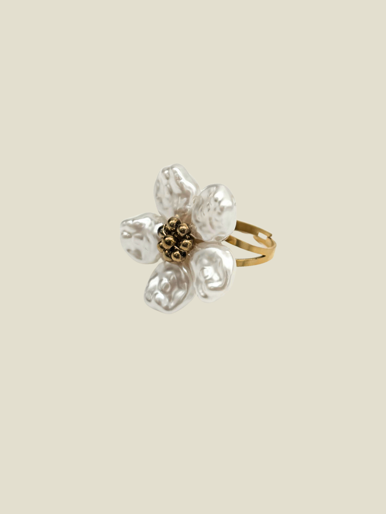 Ring Pearl Flower Gold