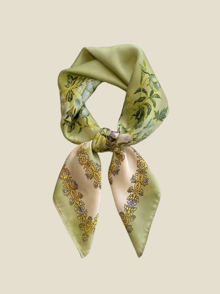 Scarf Valerie Light Green Flower