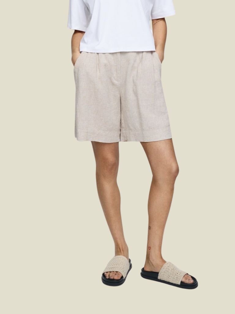 Short HW Pennie Ginia Sand