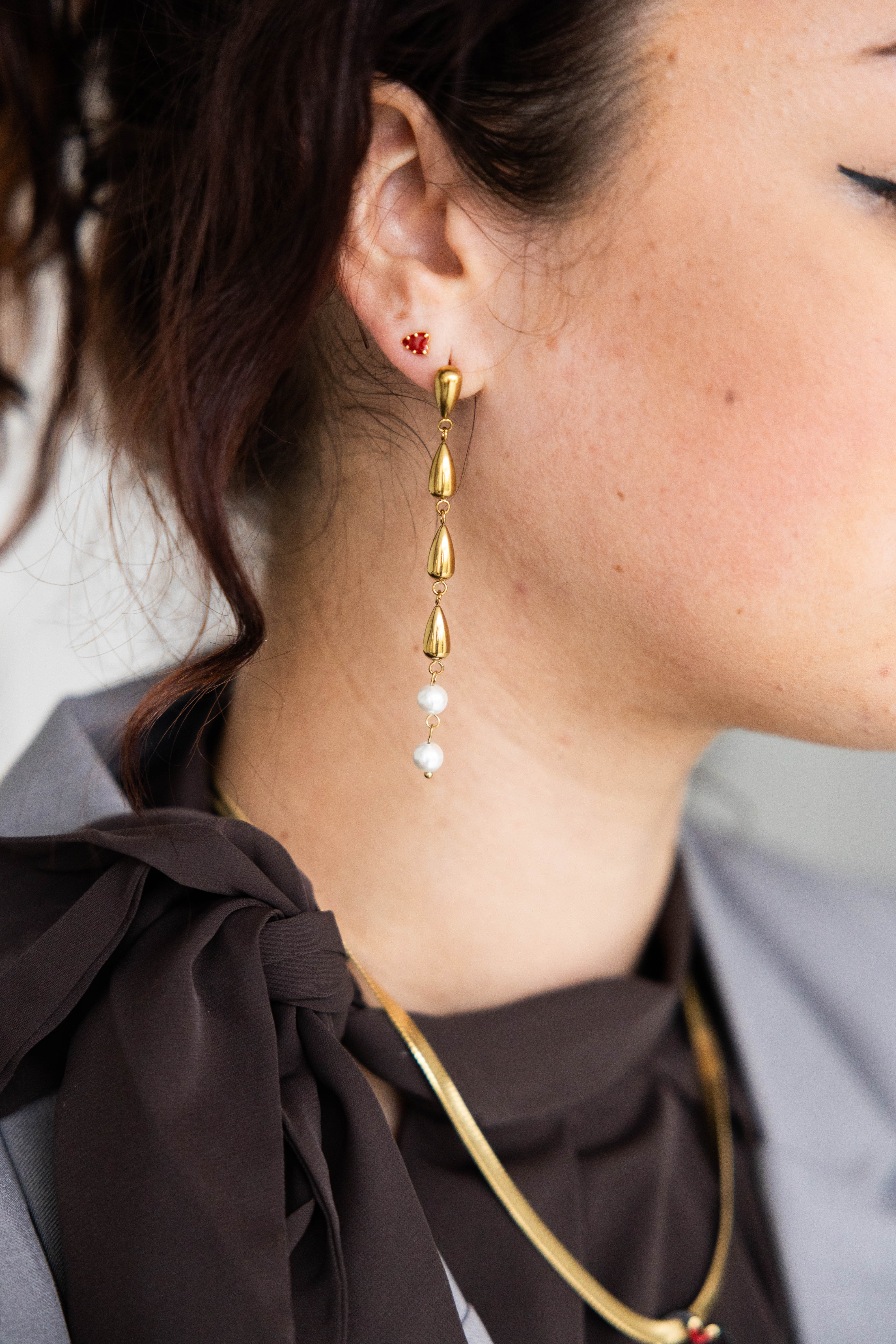 Funky Earrings (Set) Long Drops And Peals Gold
