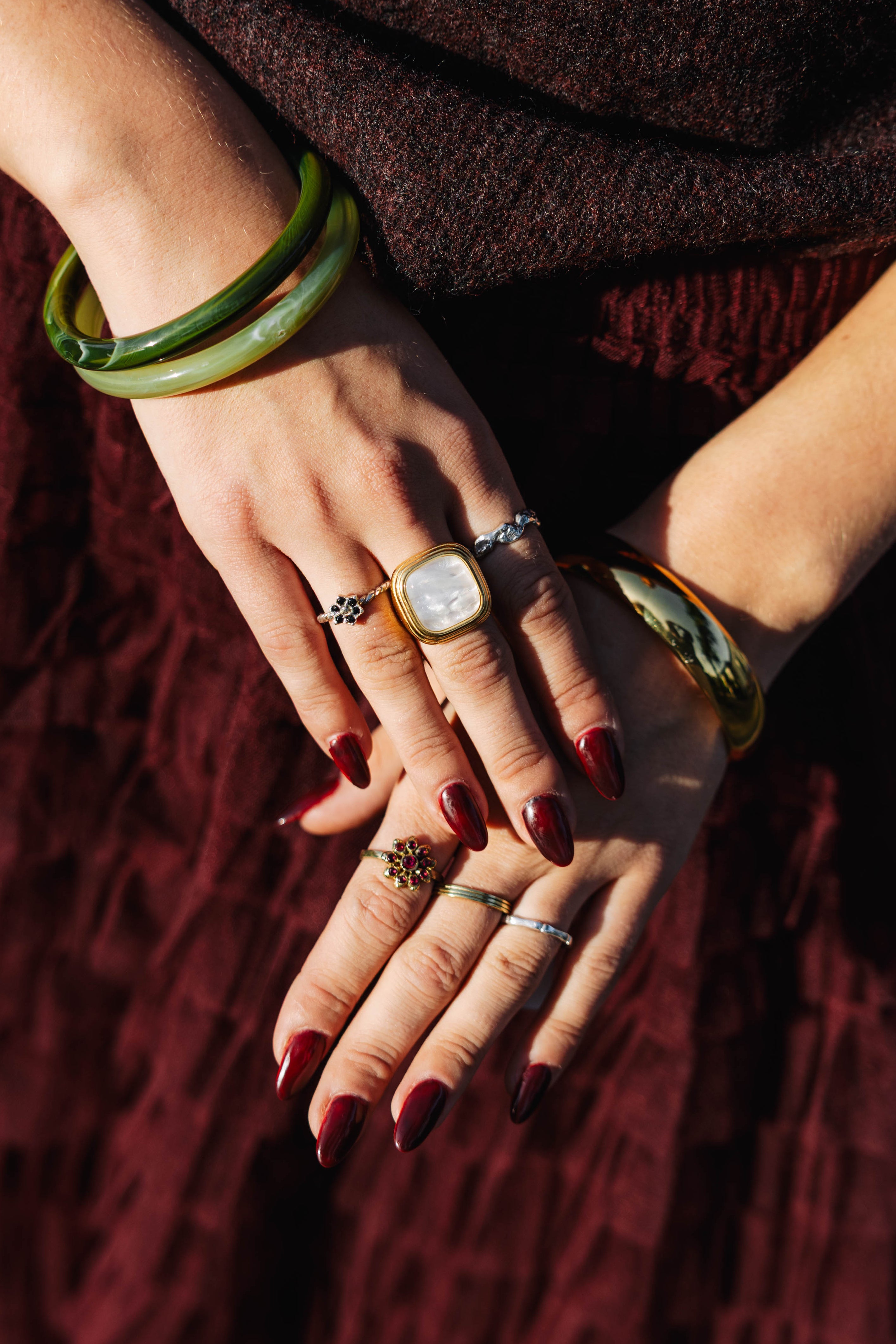 Ring Thin Stripe Band Gold